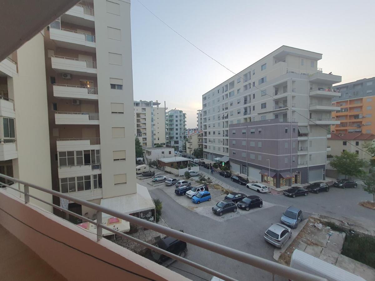 Lea Apartments Vlore Exterior photo